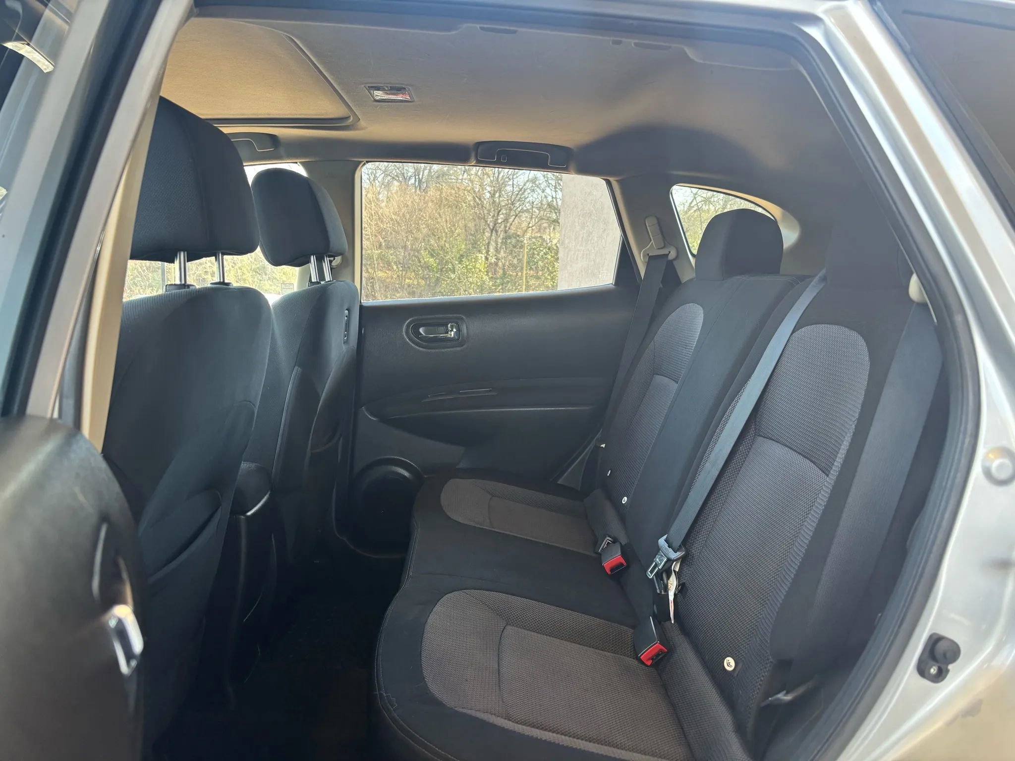 Used 2012 Nissan Rogue SV w/ Premium Pkg image 20