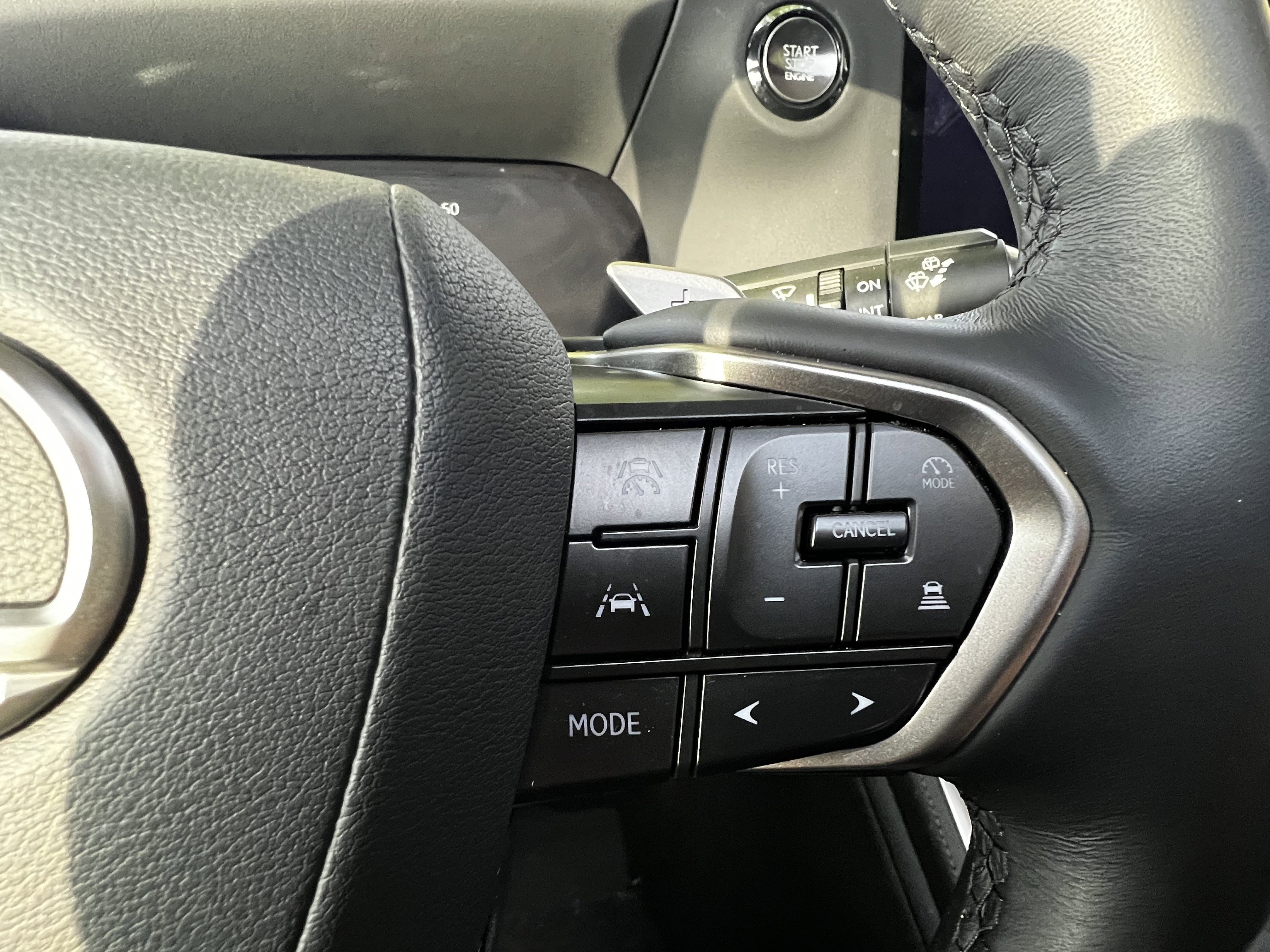 Used 2025 Lexus GX 550 w/ Accessory Package (2T) AWD/4WD image 20