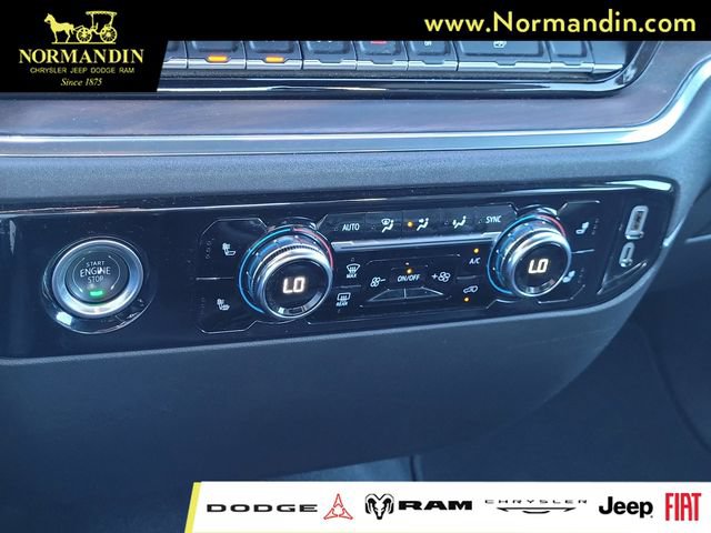Used 2024 GMC Sierra 1500 SLT AWD/4WD image 11