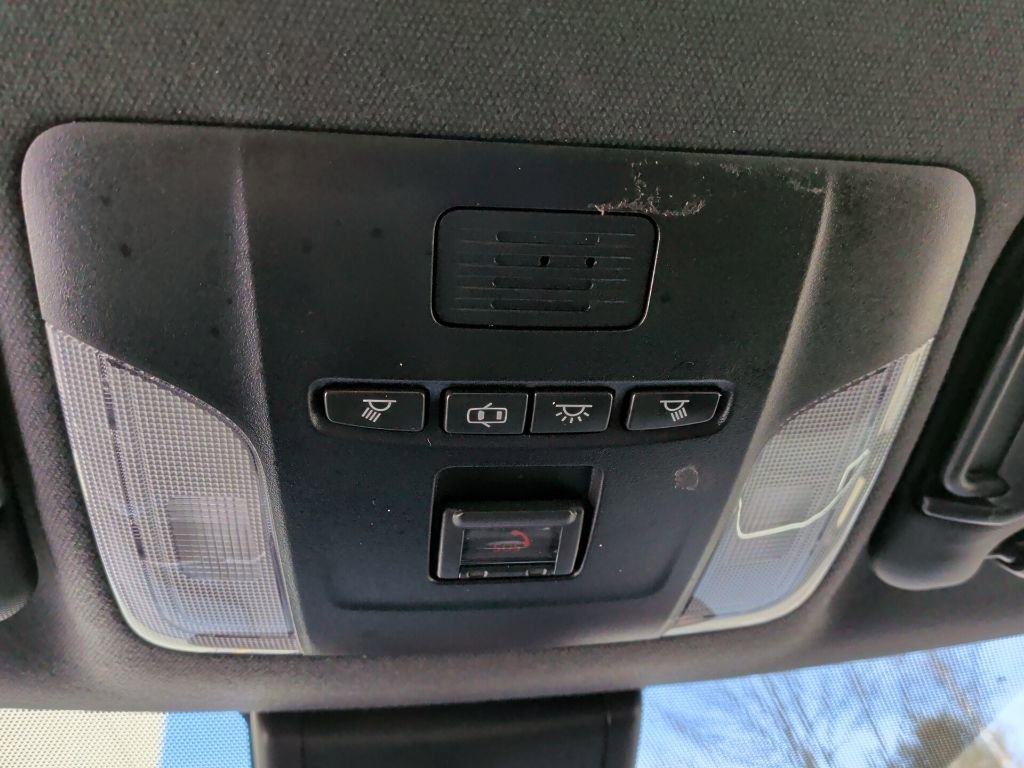 Used 2020 Toyota Corolla SE image 21