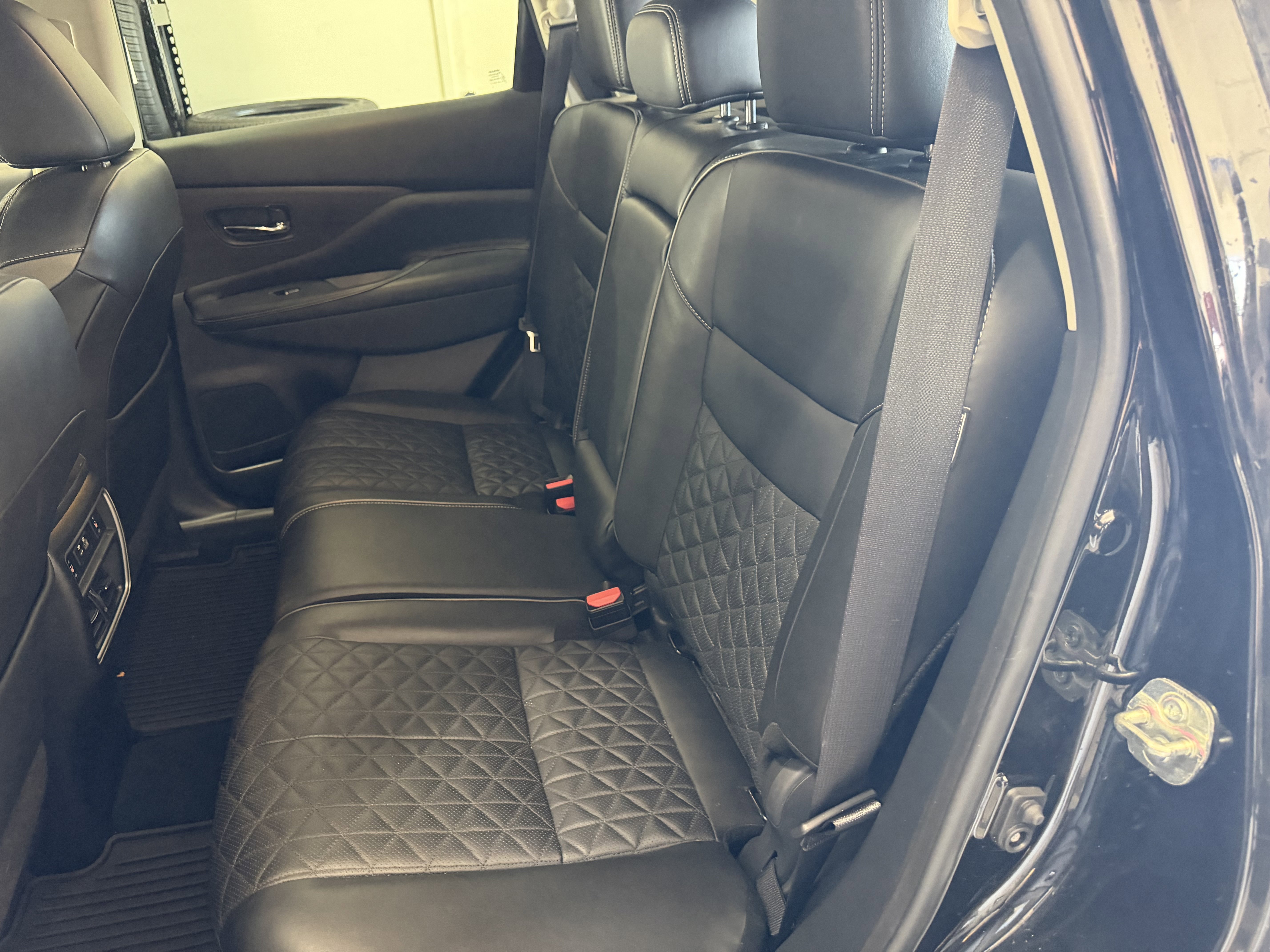 Used 2019 Nissan Murano Platinum image 27