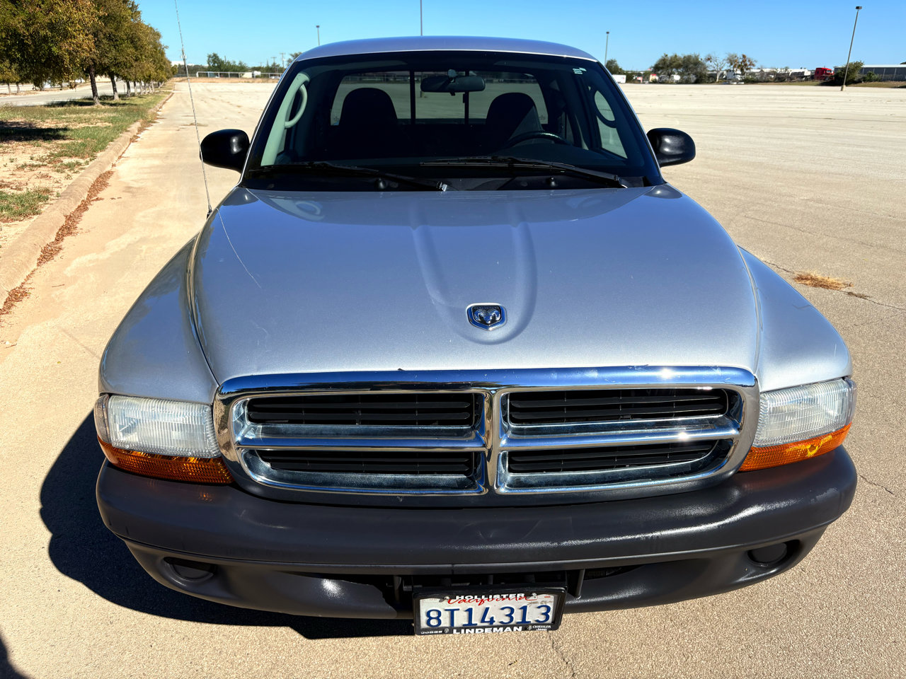 Used 2004 Dodge Dakota 2WD Club Cab w/ Tire & Handling Group image 26