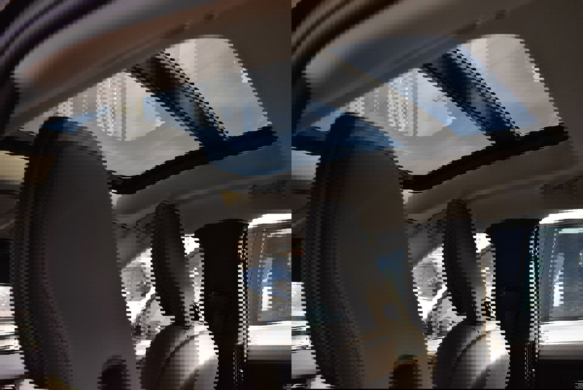 Used 2024 Volvo S60 B5 Plus image 18