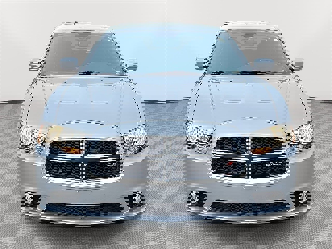 Used 2014 Dodge Charger SXT image 2