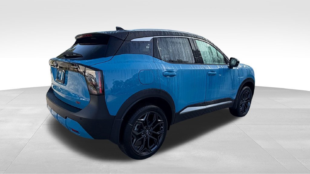 New 2026 Nissan Kicks SR FWD image 8