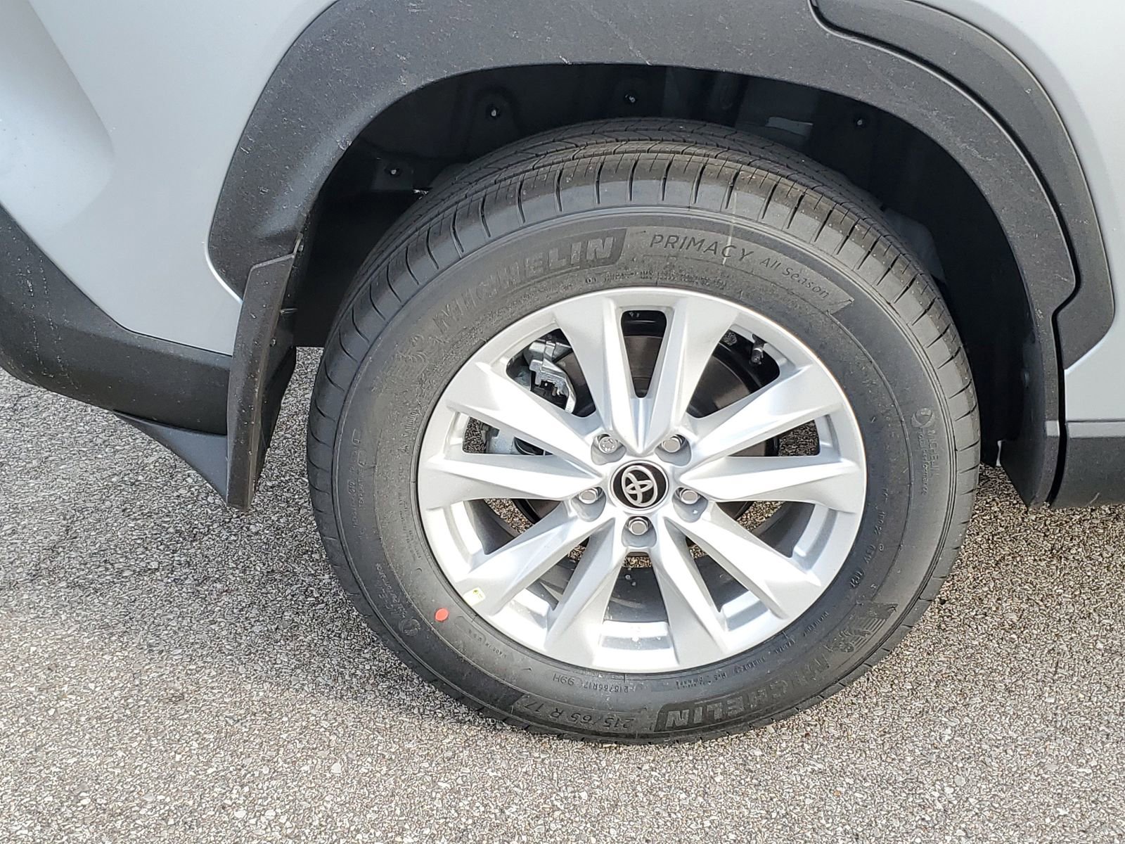 New 2026 Toyota Corolla Cross LE image 5