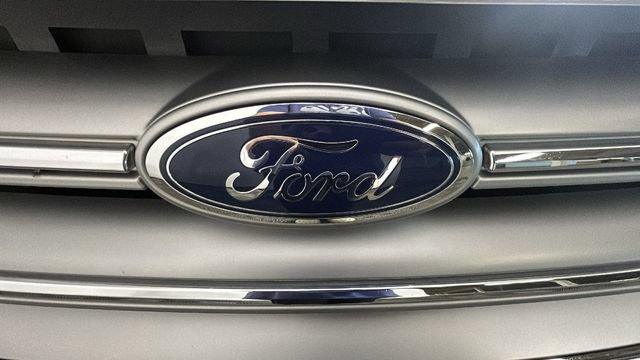 Used 2017 Ford Escape Titanium AWD/4WD image 8
