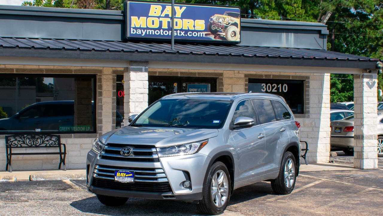 Used 2017 Toyota Highlander FWD V6