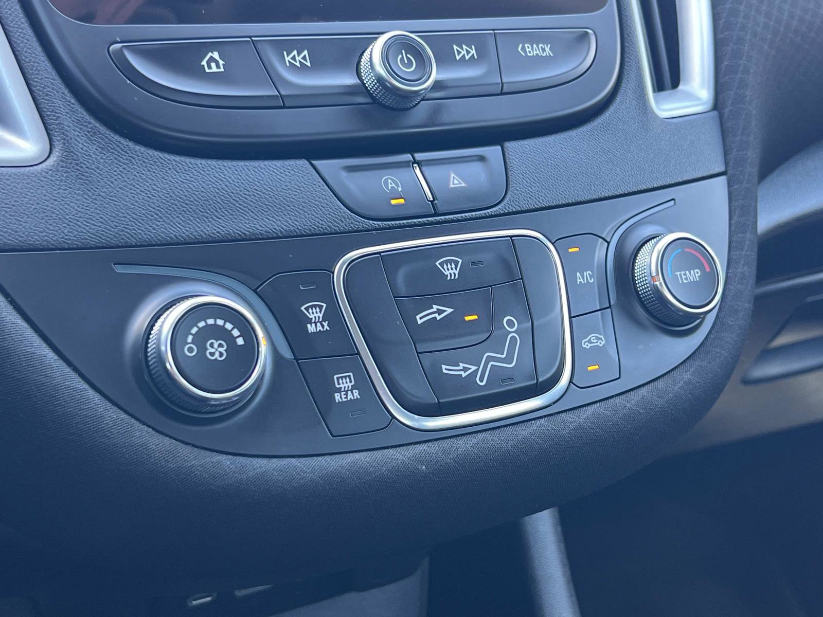 Used 2021 Chevrolet Malibu LS FWD image 15