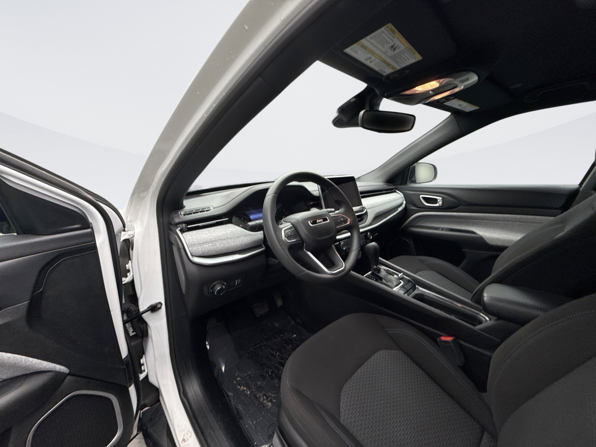 Used 2023 Jeep Compass Sport image 10