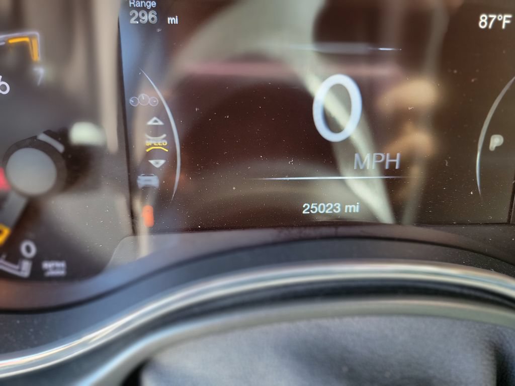 Used 2022 Jeep Grand Cherokee Limited RWD image 19