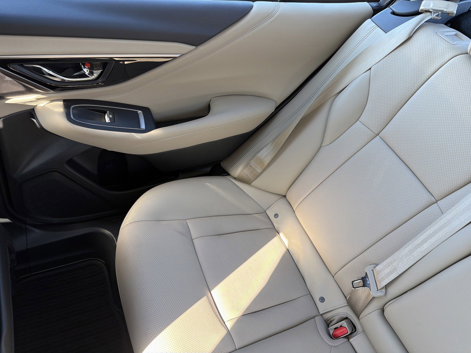 Used 2025 Subaru Legacy Limited image 12