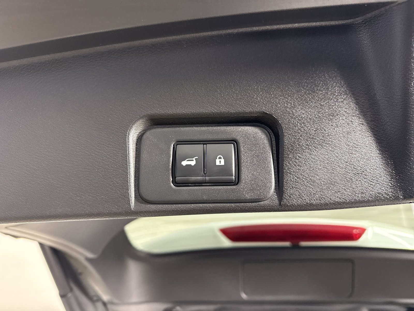 Certified 2024 Nissan Rogue SL AWD/4WD image 36