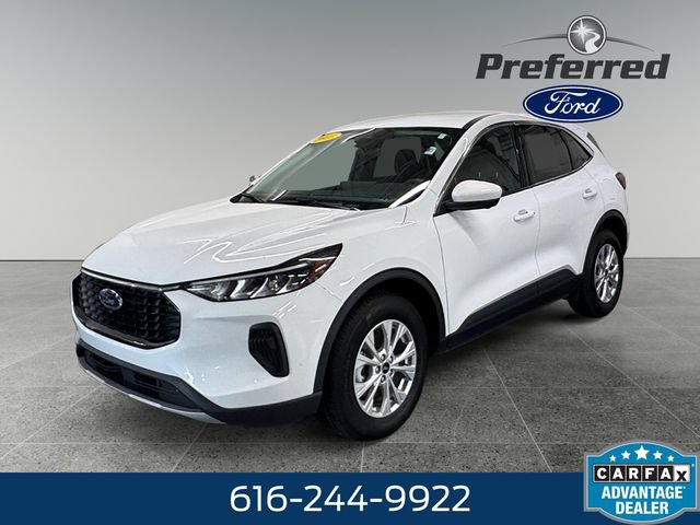 Used 2023 Ford Escape Active w/ Tech Pack #2 AWD/4WD image 10