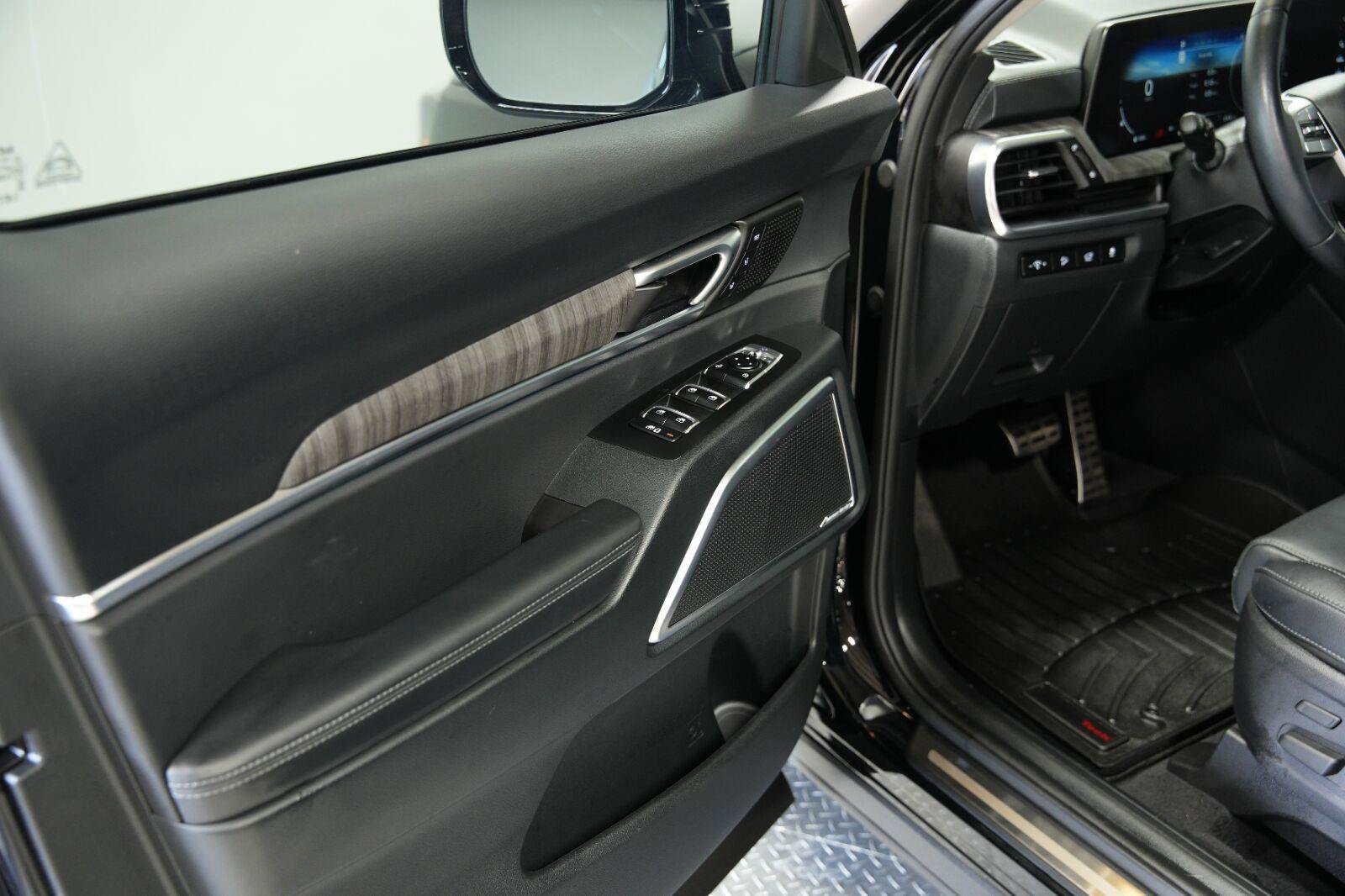 Used 2025 Kia Telluride SX AWD/4WD image 31