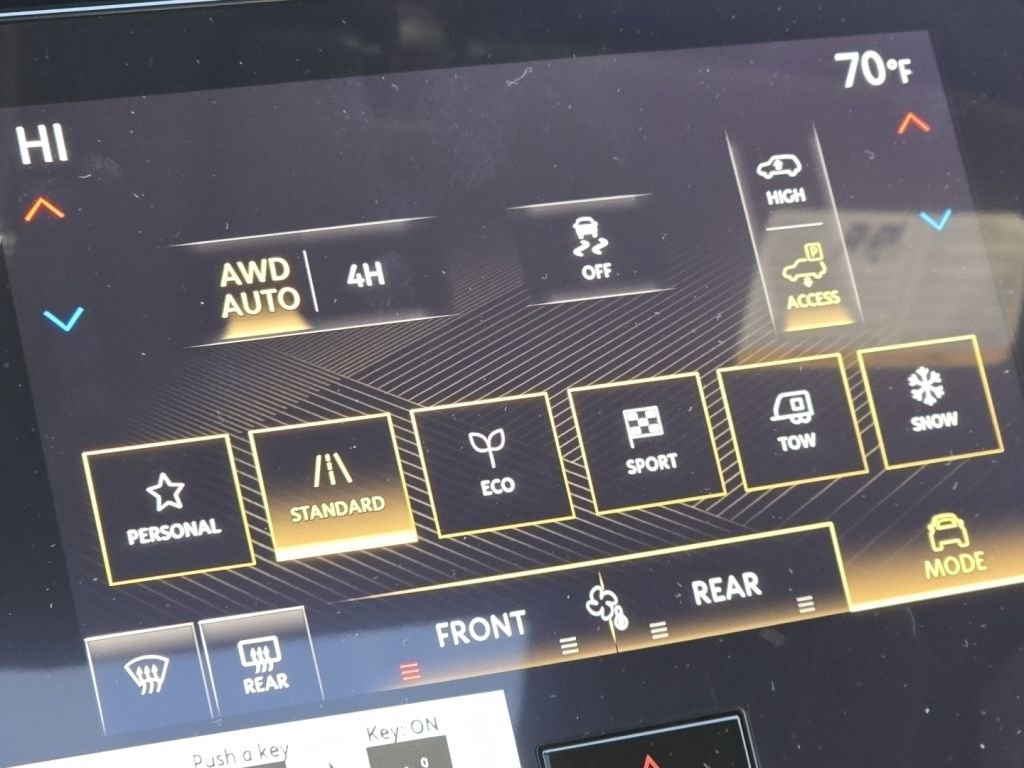 New 2026 INFINITI QX80 4WD image 9