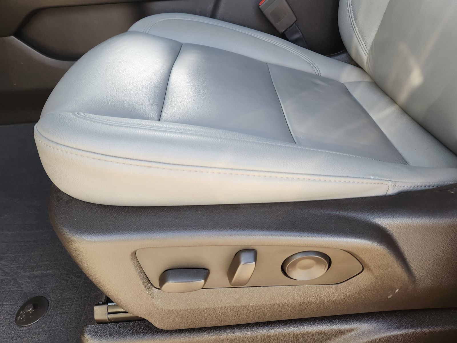 Used 2023 Chevrolet Tahoe Z71 image 26