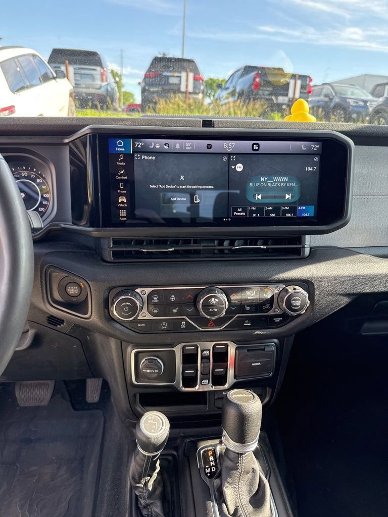 Used 2024 Jeep Gladiator Sport AWD/4WD image 7