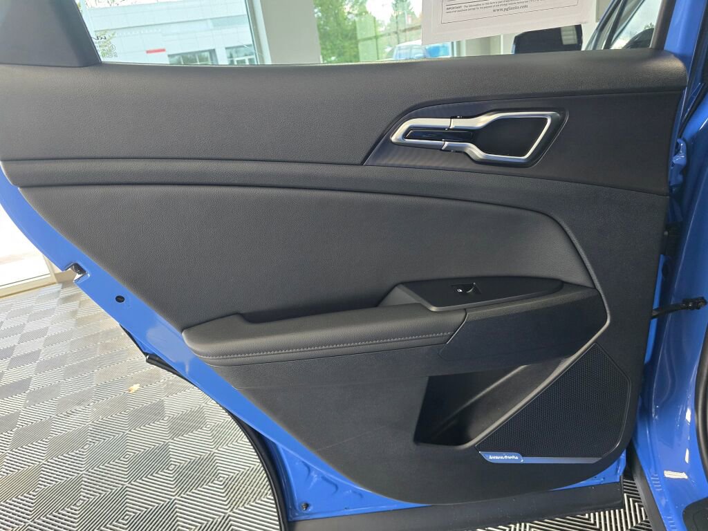 Used 2026 Kia Sportage SX image 38