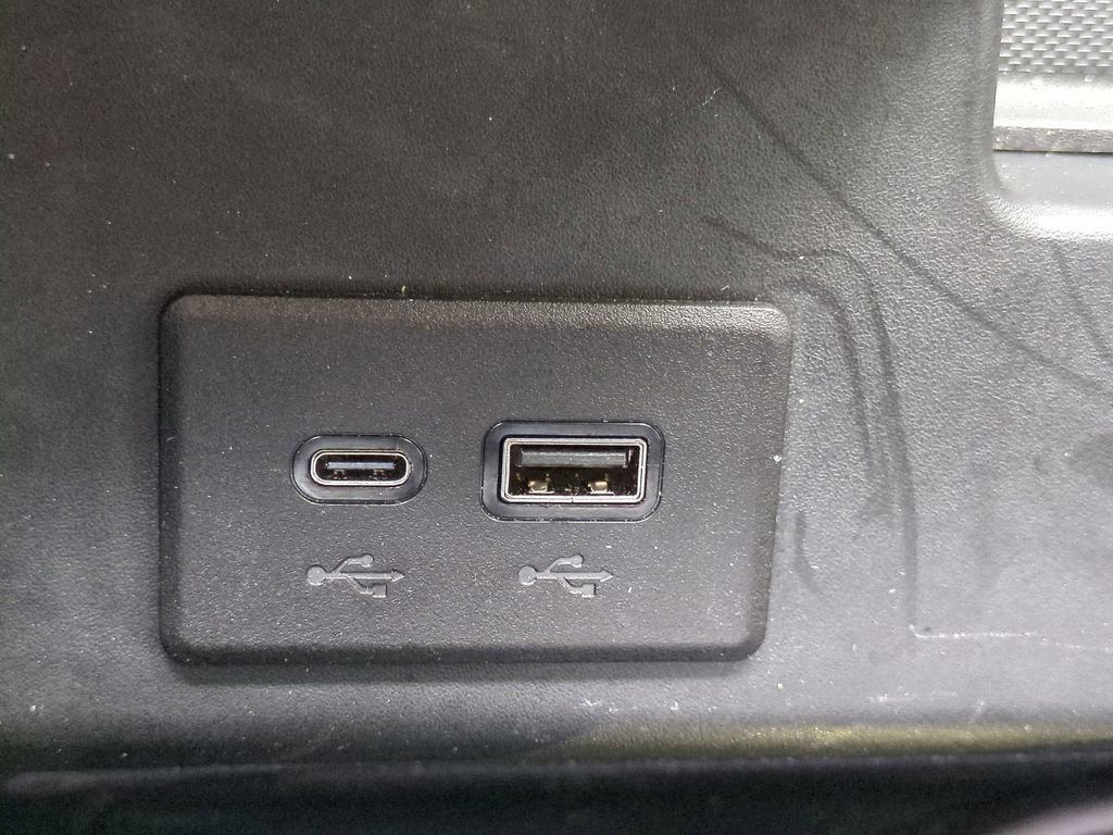 Used 2025 GMC Sierra 1500 Denali Ultimate image 28