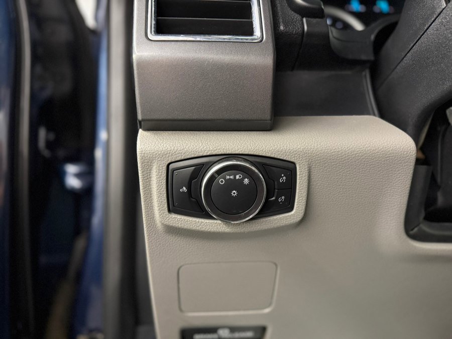 Used 2017 Ford F250 XLT w/ Snow Plow Prep Package image 30