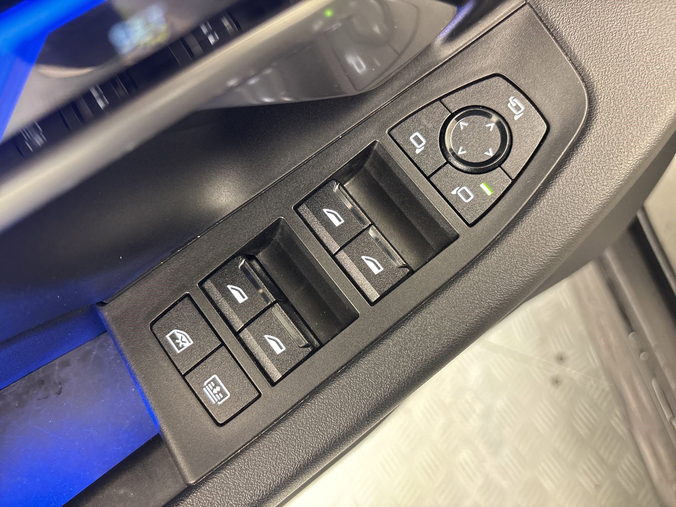 Certified 2024 BMW 540i xDrive w/ Executive Package AWD/4WD image 12