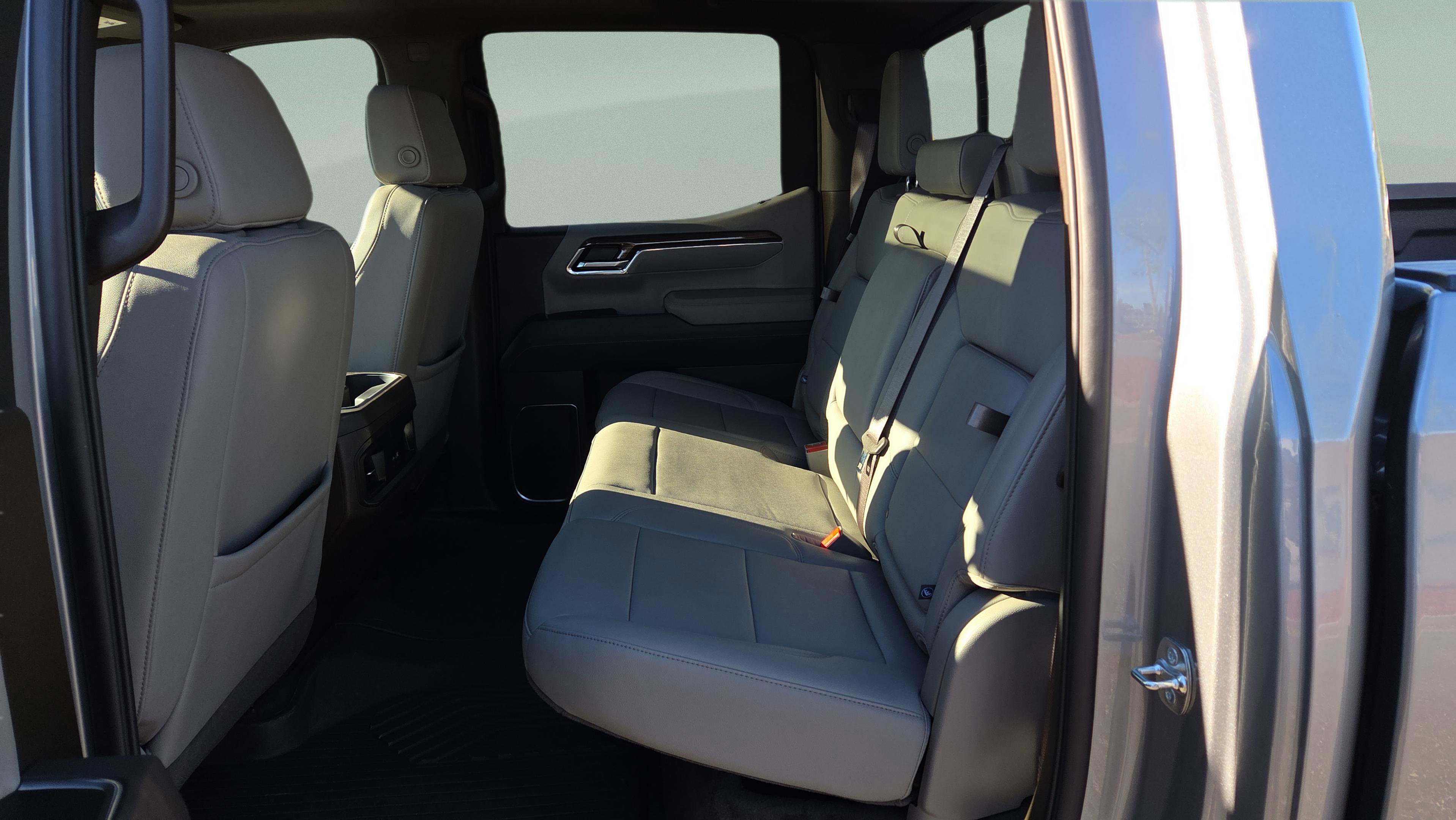 Used 2026 Chevrolet Silverado 1500 LT Trail Boss w/ Safety Package image 11