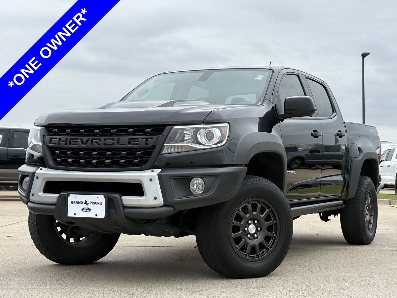 Used 2019 Chevrolet Colorado ZR2 w/ Colorado ZR2 Bison Edition AWD/4WD image 2