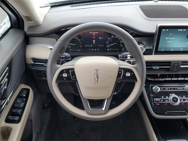 Used 2022 Lincoln Corsair FWD image 25