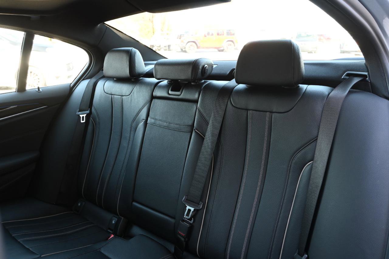 Used 2019 BMW 530i xDrive image 23
