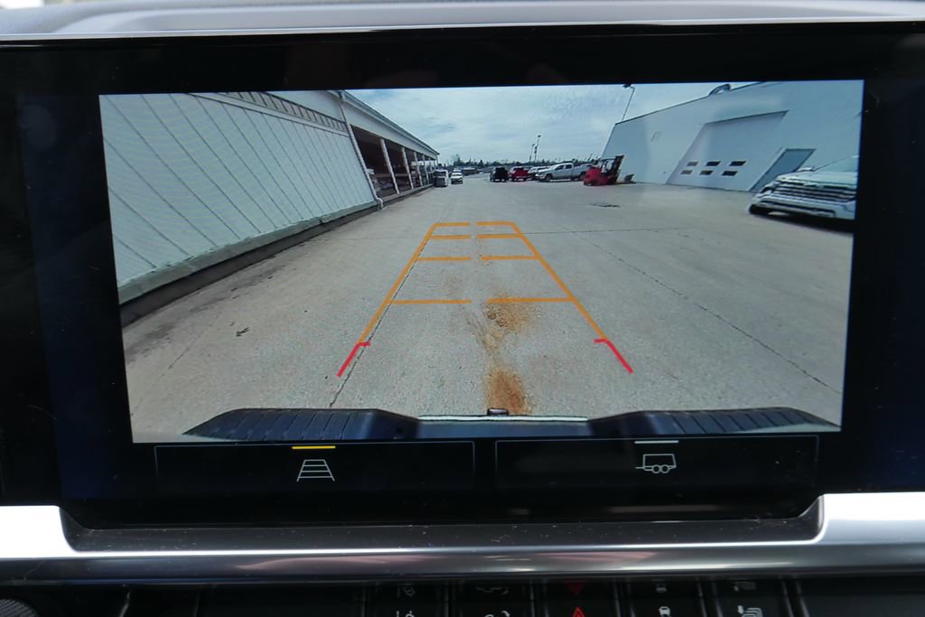 Used 2025 Chevrolet Silverado 2500 LT w/ Convenience Package image 17