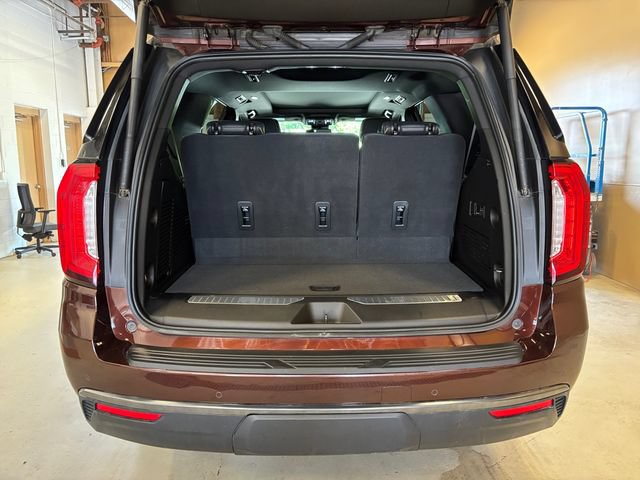 Used 2023 GMC Yukon AT4 AWD/4WD image 28