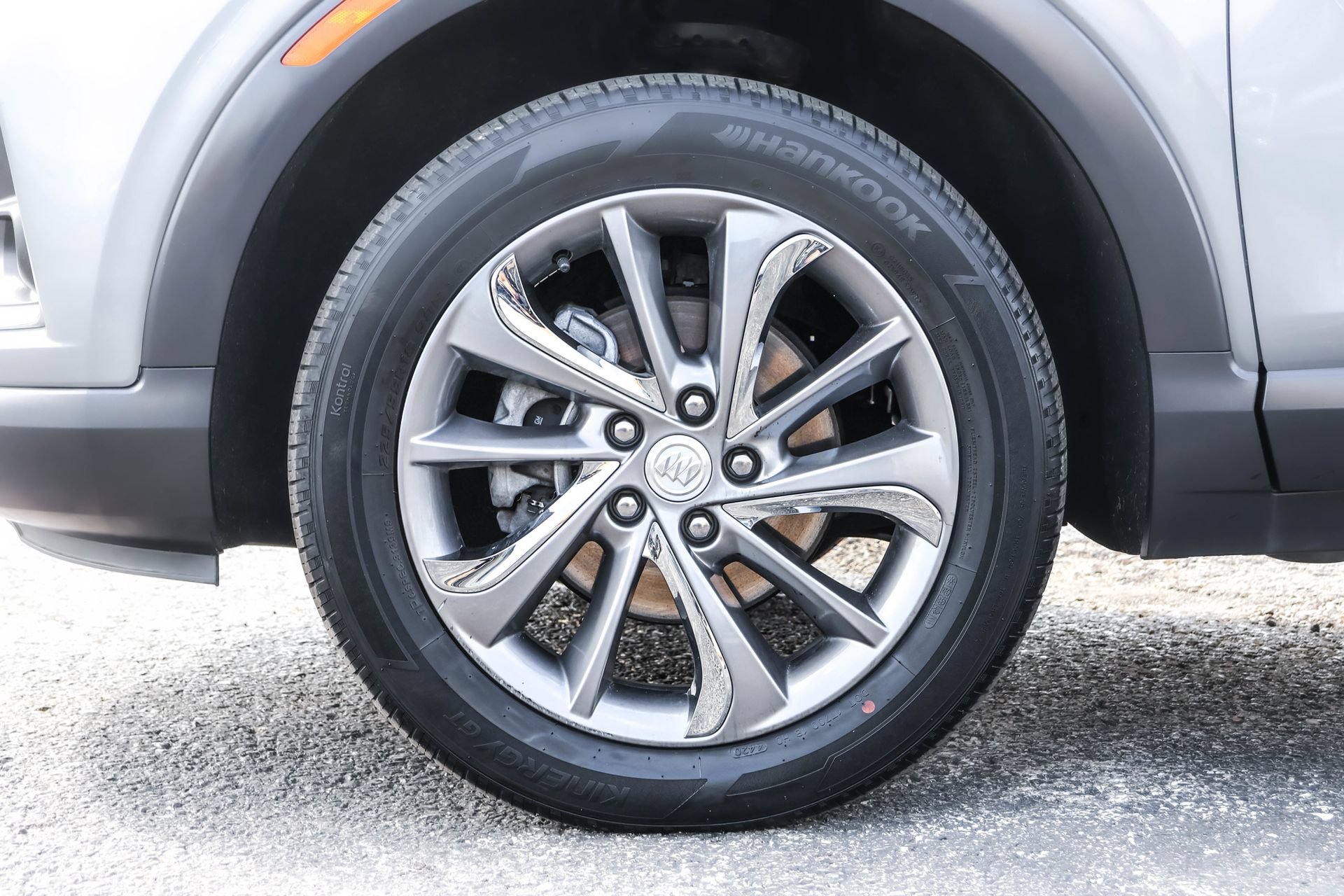 Used 2021 Buick Encore GX Essence w/ Experience Buick Package AWD/4WD image 23