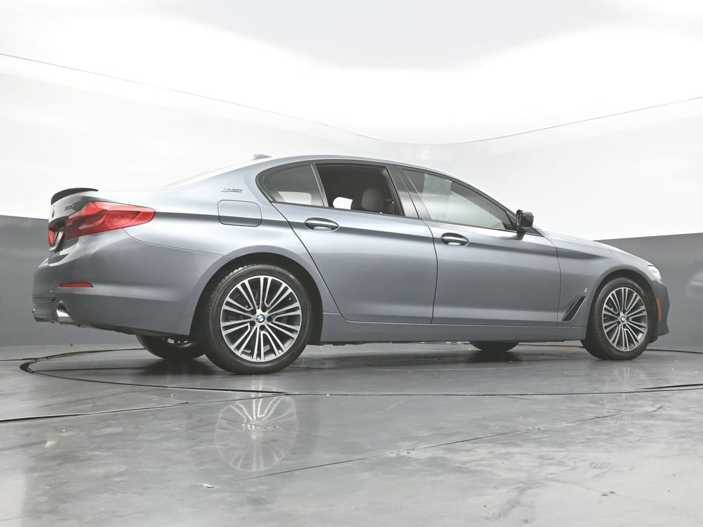 Used 2018 BMW 530e image 8