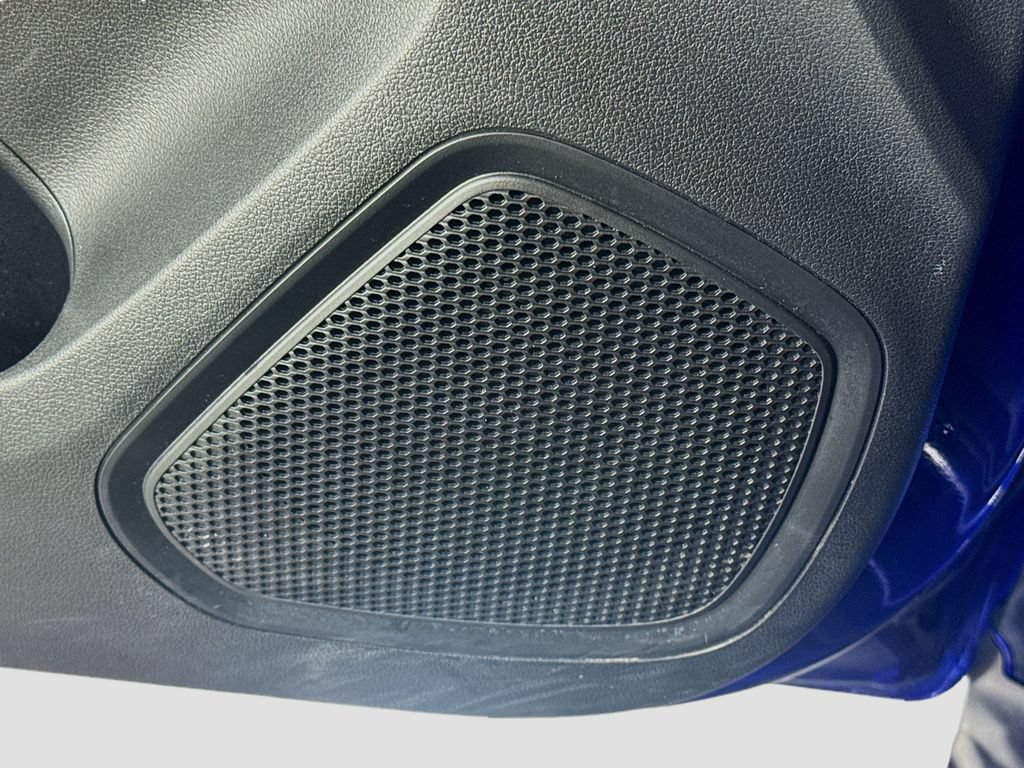 Certified 2025 Hyundai Venue SEL FWD image 18
