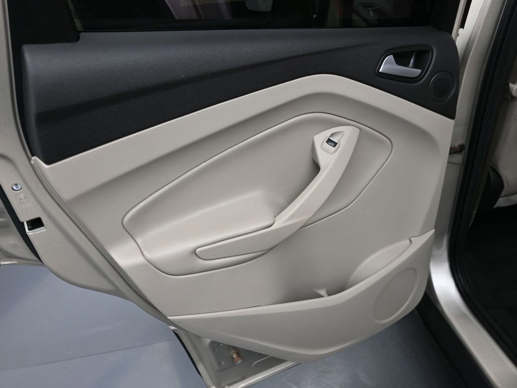 Used 2018 Ford Escape Titanium w/ Ford Safe & Smart Package image 22