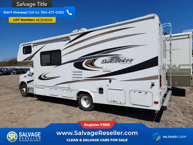 Used 2013 Ford E-450 and Econoline 450 Super Duty w/ Motorhome Prep Pkg RWD image 4