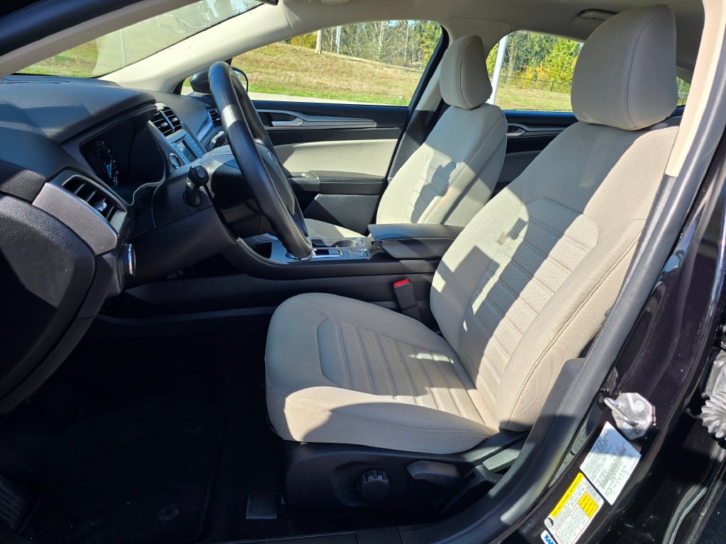 Used 2020 Ford Fusion S FWD image 11