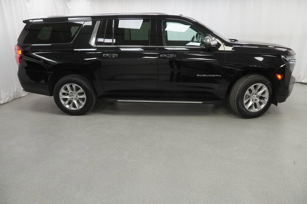 Used 2024 Chevrolet Suburban Premier image 10