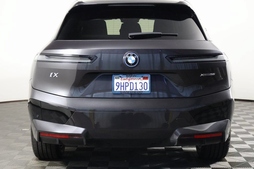 Certified 2024 BMW iX xDrive50 w/ Premium Package AWD/4WD image 5