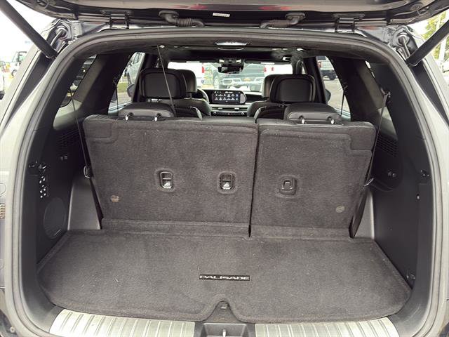 Used 2023 Hyundai Palisade Calligraphy image 13