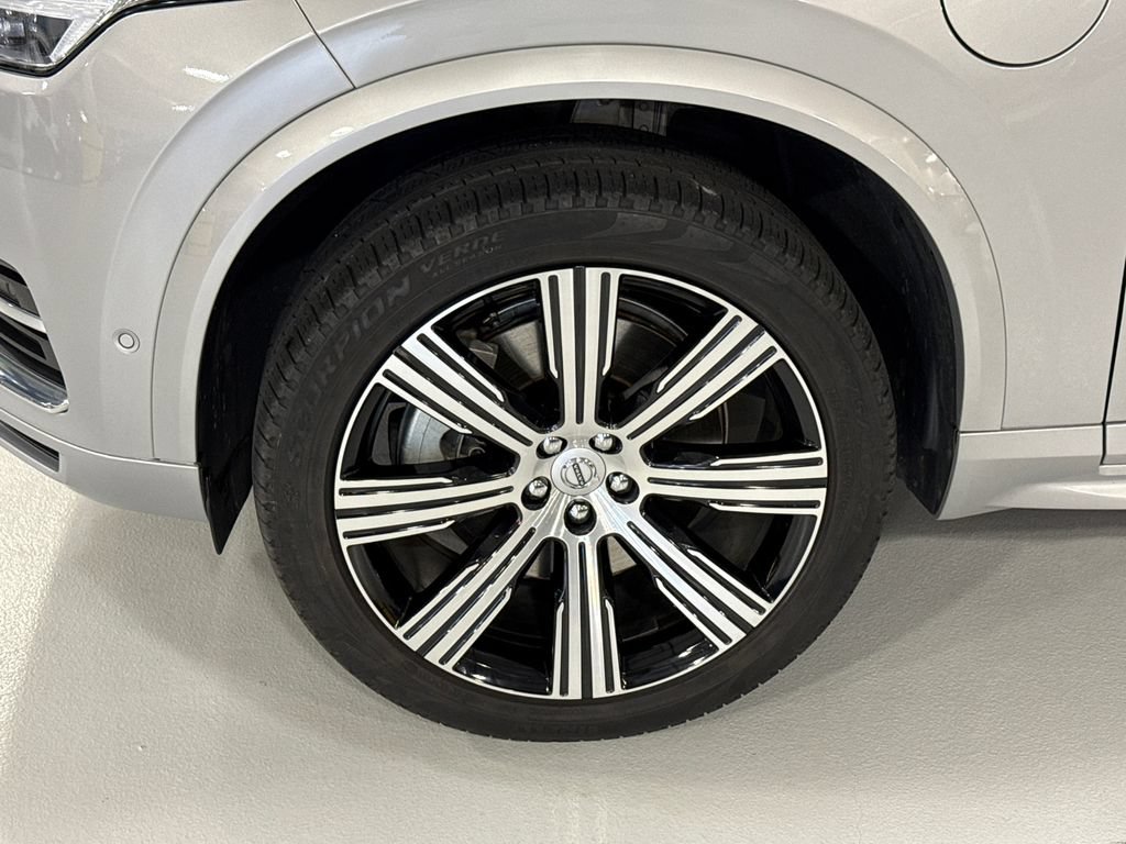 Certified 2024 Volvo XC90 T8 Plus w/ Protection Package Premier AWD/4WD image 8