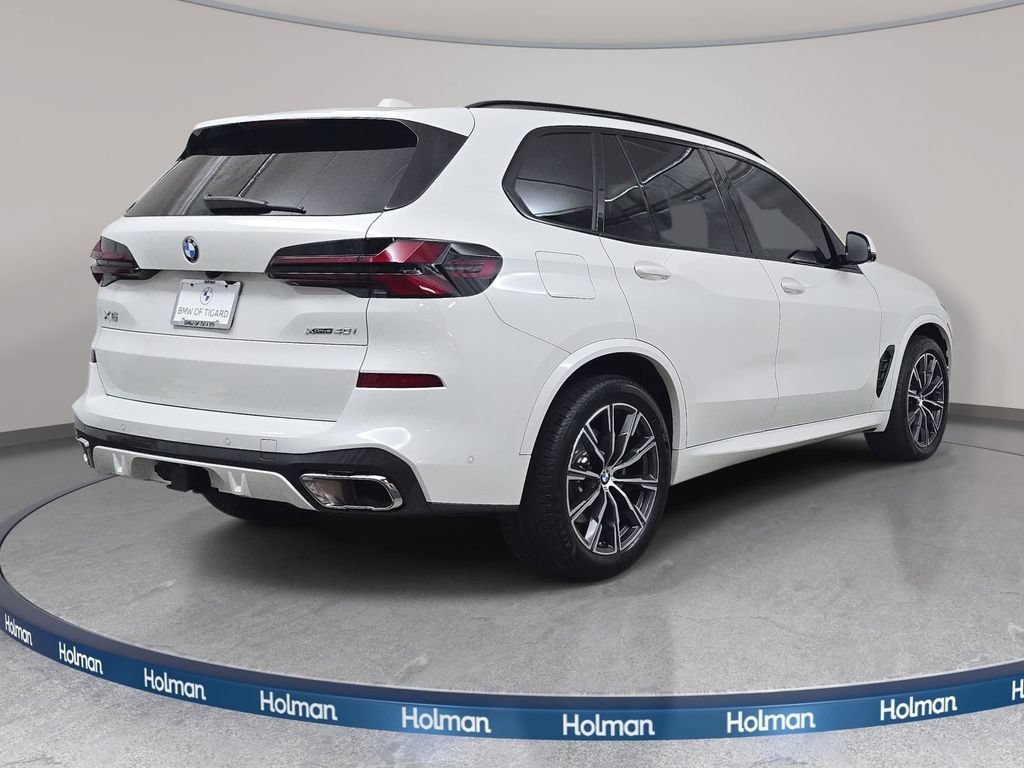 Used 2024 BMW X5 xDrive40i w/ M Sport Package AWD/4WD image 6