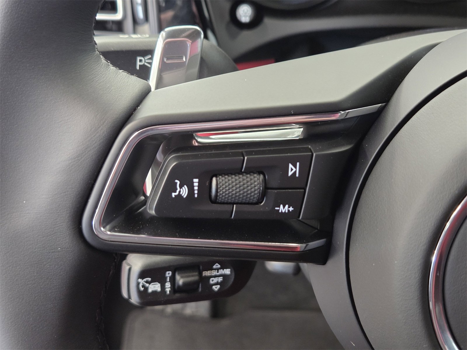 New 2026 Porsche Macan S image 18