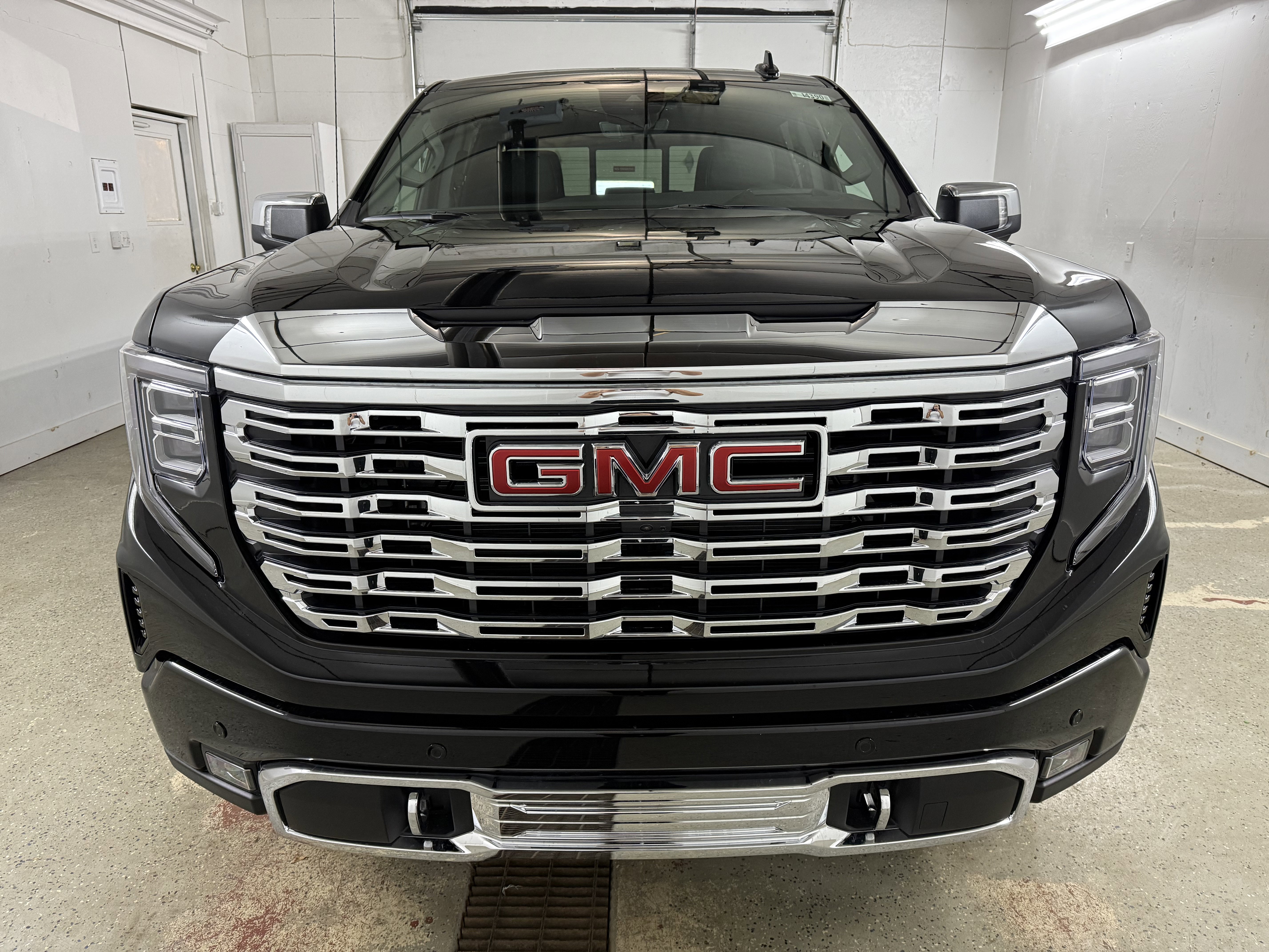 New 2026 GMC Sierra 1500 Denali w/ Technology Package image 2