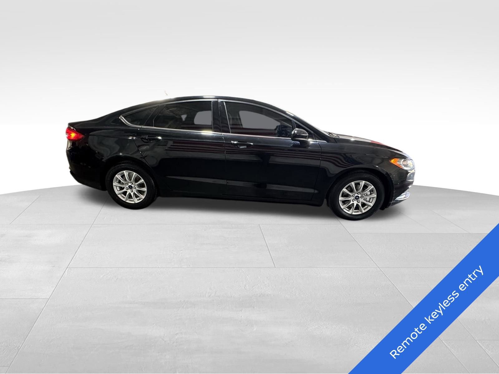 Used 2017 Ford Fusion S FWD image 4