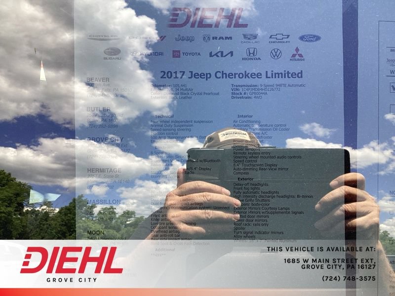 Used 2017 Jeep Cherokee Limited AWD/4WD image 16