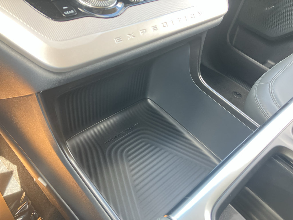 New 2027 Ford Expedition Active AWD/4WD image 14