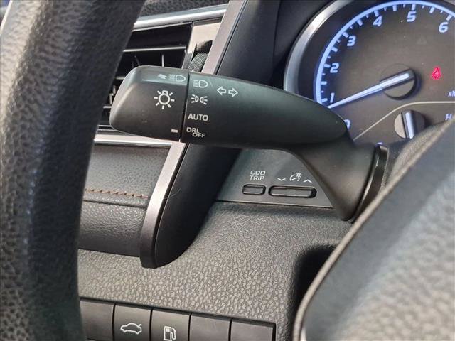 Used 2018 Toyota Camry LE FWD image 15