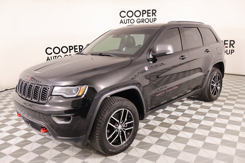 Used 2018 Jeep Grand Cherokee Trailhawk w/ Trailhawk Luxury Group image 11